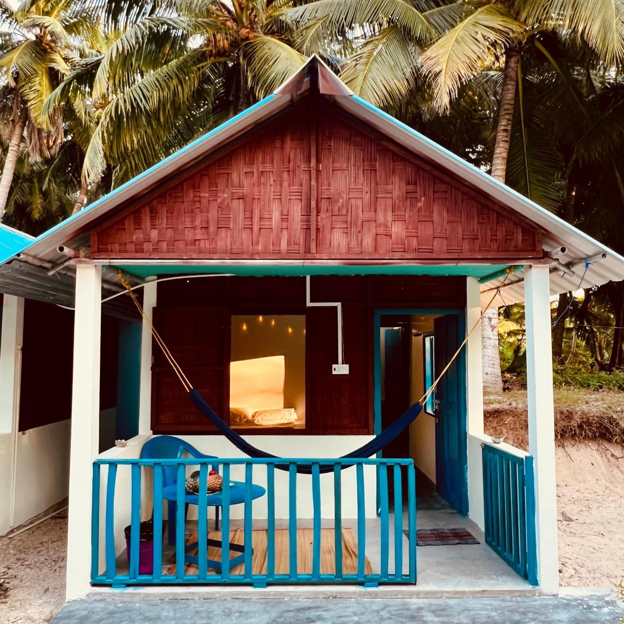 Blue Sea Restaurant & Bungalows Sitapur エクステリア 写真